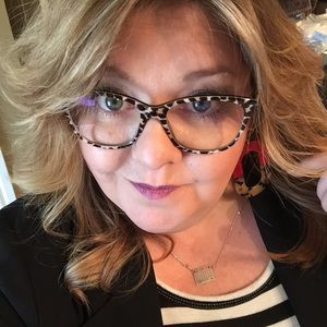 Meet your Posher, Aly